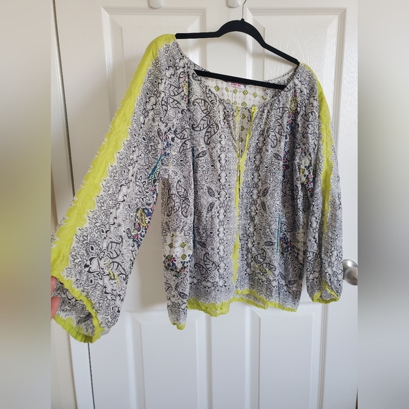 Johnny Was Silk Grey Lime Green Paisley Lightweight Bohemian Top Women's M/L - Picture 1 of 11